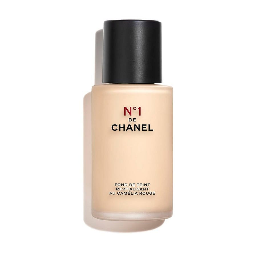 Chanel N°1 DE CHANEL REVITALIZING FOUNDATION Illuminates - Hydrates - Protects