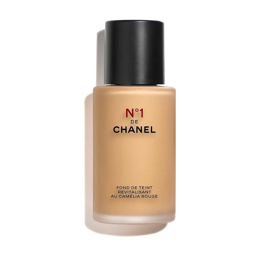 Chanel N°1 DE CHANEL REVITALIZING FOUNDATION Illuminates - Hydrates - Protects