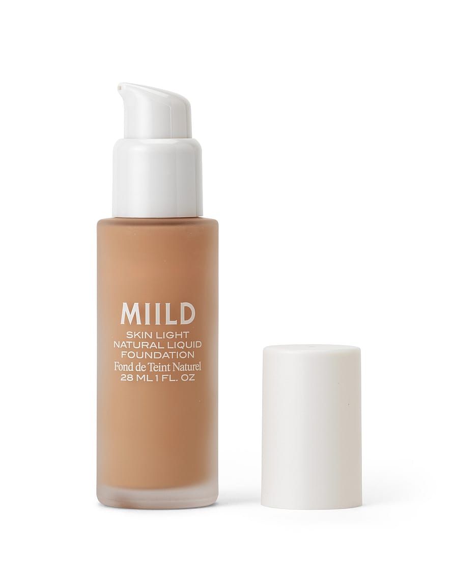 Skin Light Natural Liquid Foundation 08 Aurora