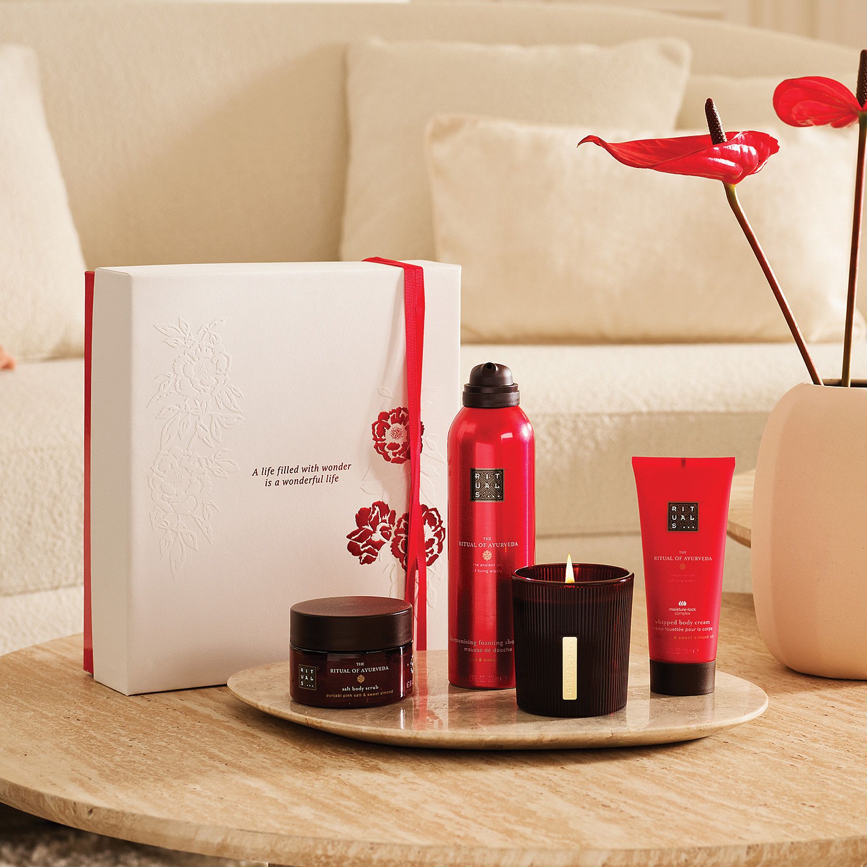 Kjøp The Ritual of Ayurveda - Medium Gift Set 2025 - RITUALS - KICKS