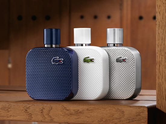 Her ses et billede med forskellige herredufte fra Lacoste